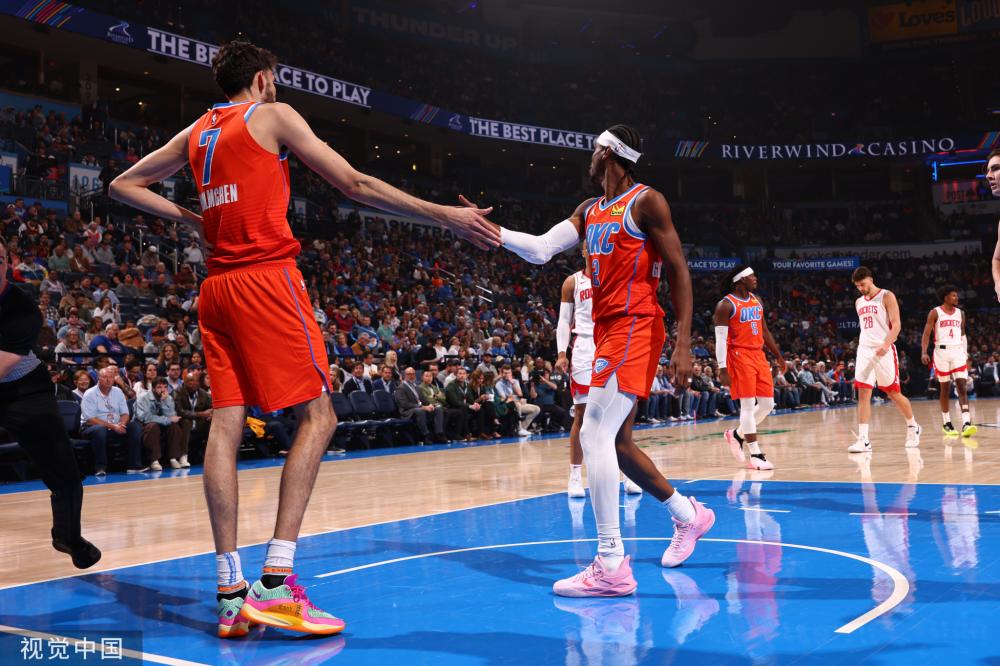 其中一次是 其中一次是